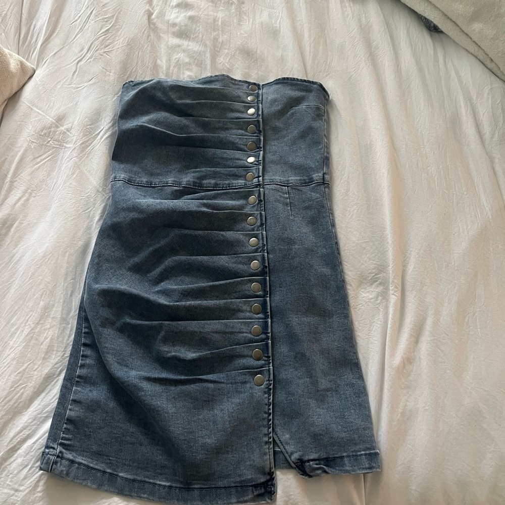 Vici strapless denim dress